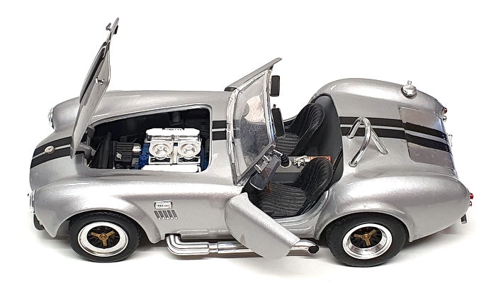 Road Legends 1/18 Scale Diecast 11725A - Shelby Cobra 427S/C - Silver