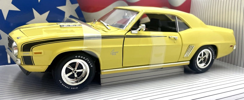Ertl American Muscle 1/18 Scale Diecast 7367 - 1969 Chevrolet Camaro Z28 Yellow