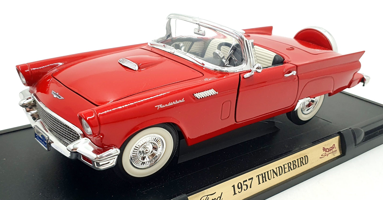 Road Signature 1/18 scale Diecast 92358 - Ford Thunderbird 1957 - Red