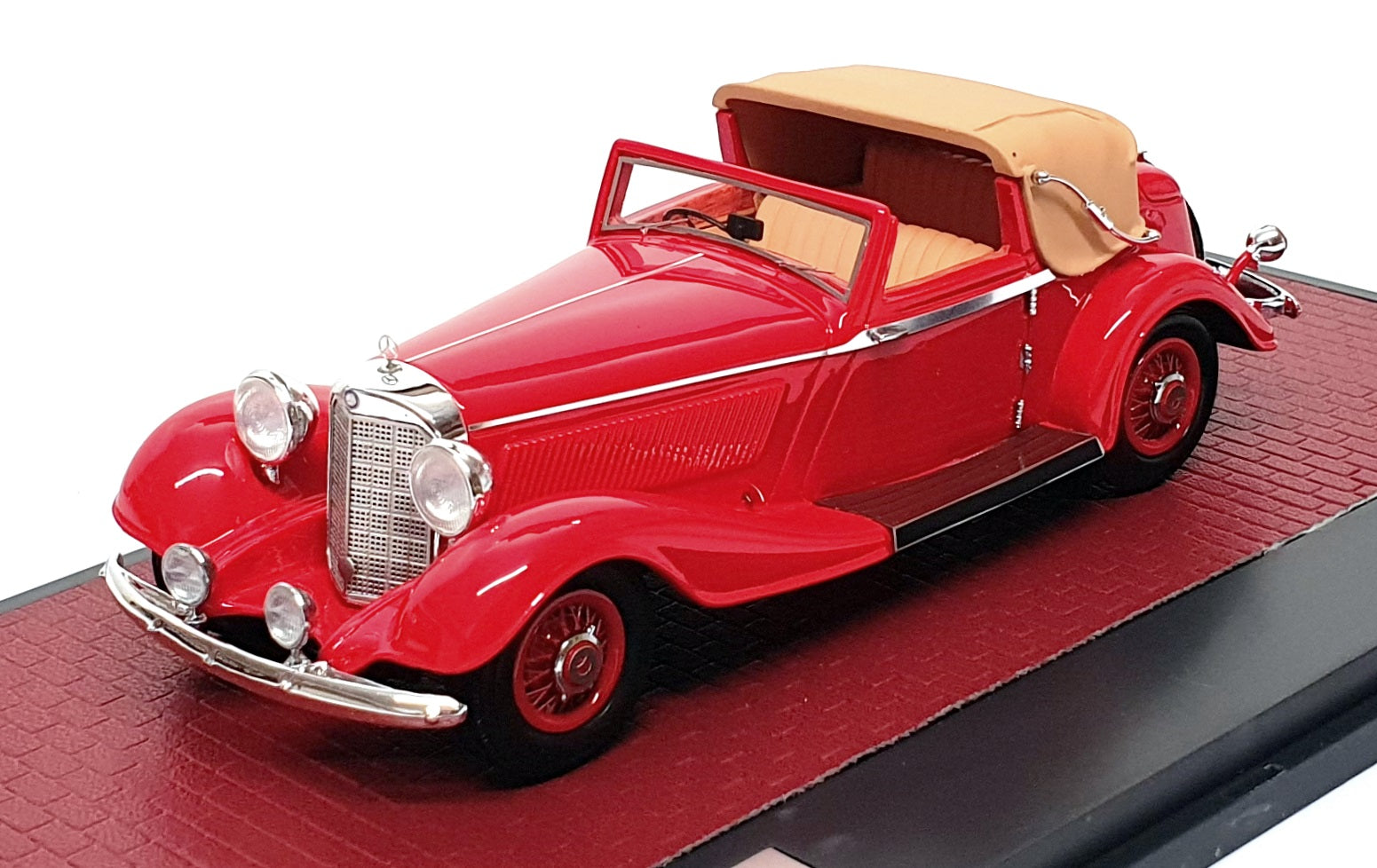 Matrix 1/43 Scale MX41302-151 - 1935 Mercedes Benz 500K 3-Position DHC - Red