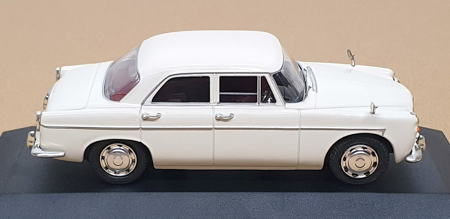 Vanguards 1/43 Scale Diecast VA06907 - Rover P5 - Rover White