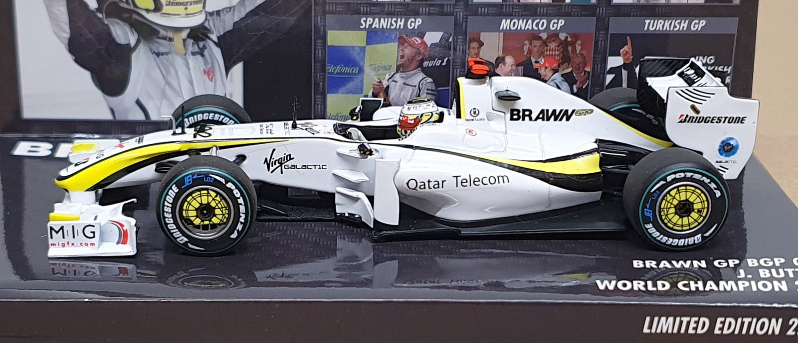 Minichamps 1/43 Scale 403 090082 - F1 Brawn GP BGP 001 Button W/Champion 2009