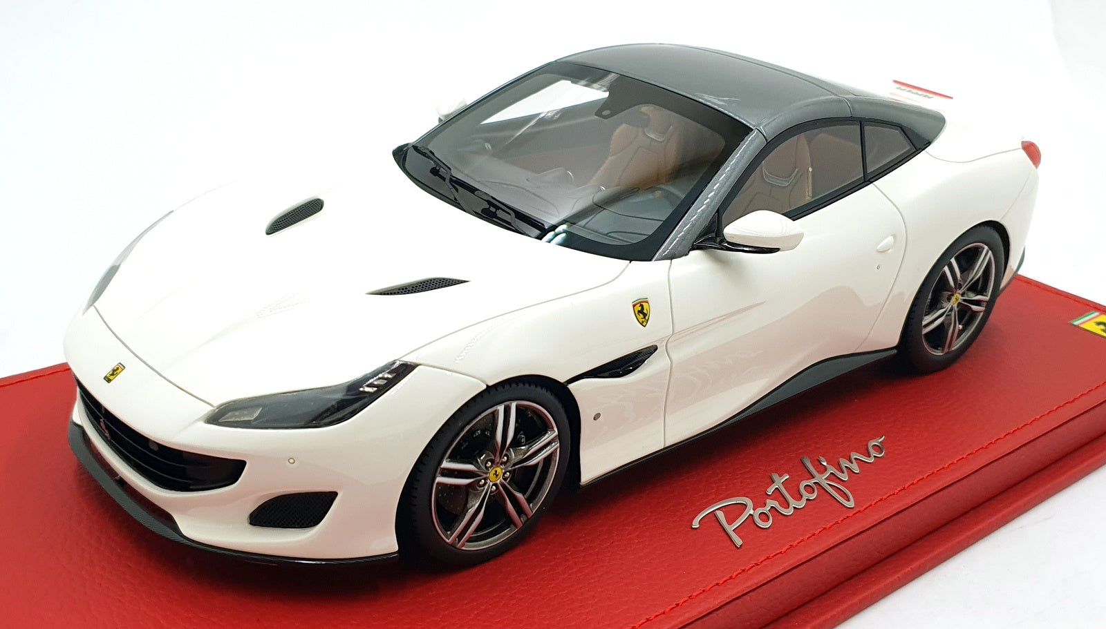 BBR 1/18 Scale Resin P18157AWF - Ferrari Portofino - Avus White/Grey