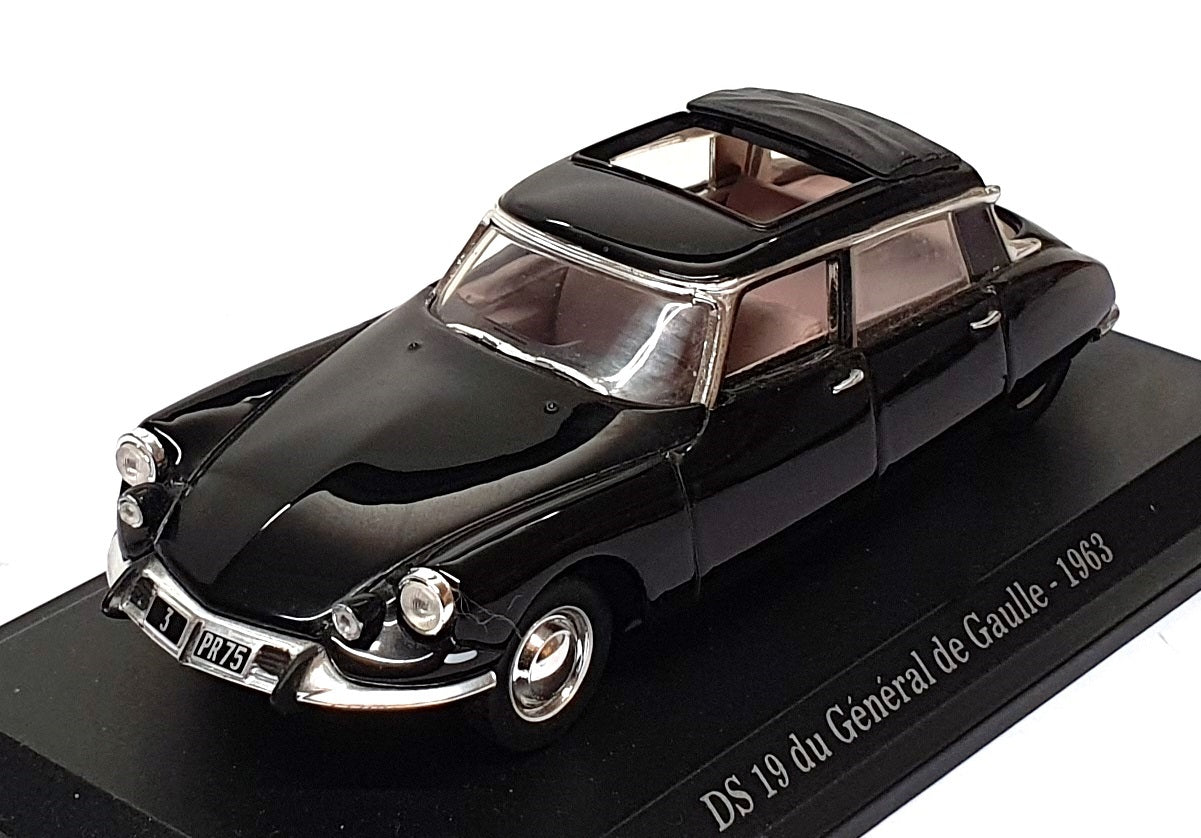 Altaya 1/43 Scale 310326C - Citroen DS 19 General de Gaulle - Black
