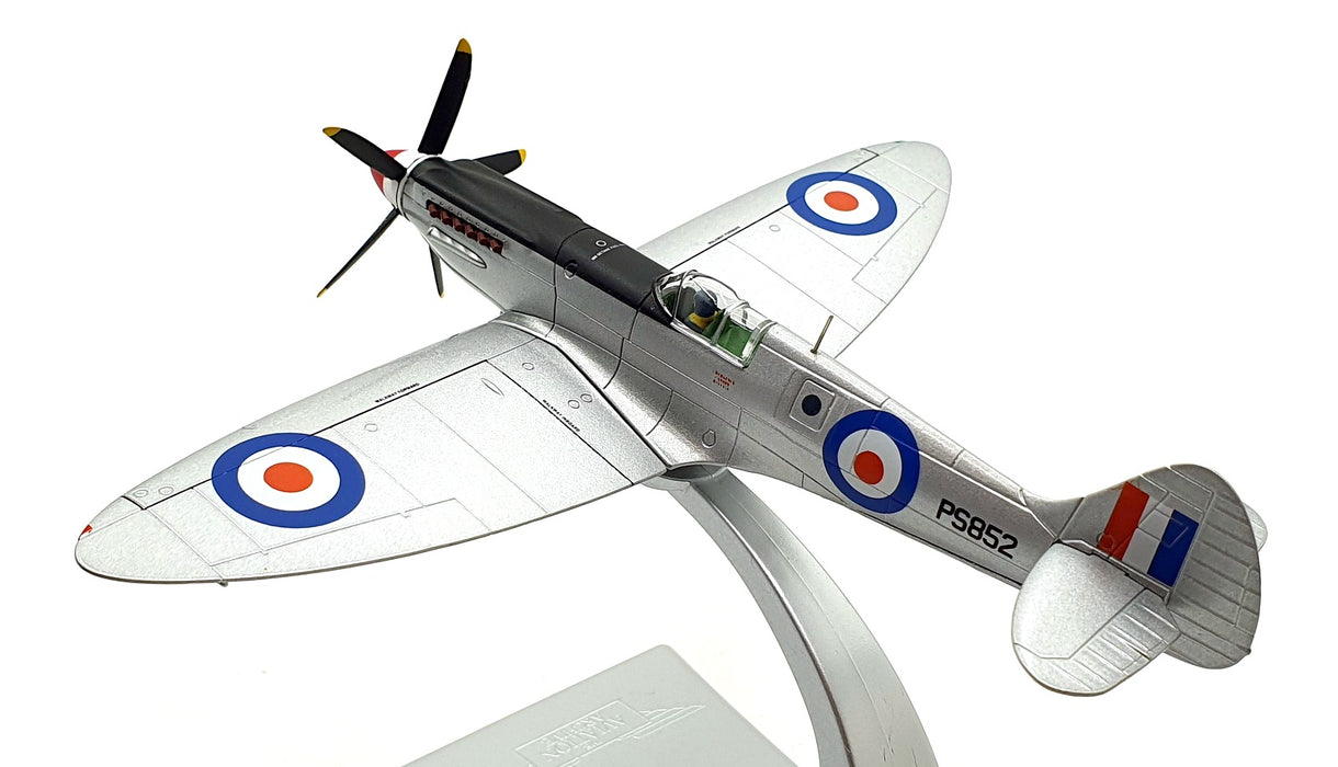 Corgi 1/72 Scale AA38706 - Supermarine Spitifre Pru XIX 81 Sqn RAF 1951