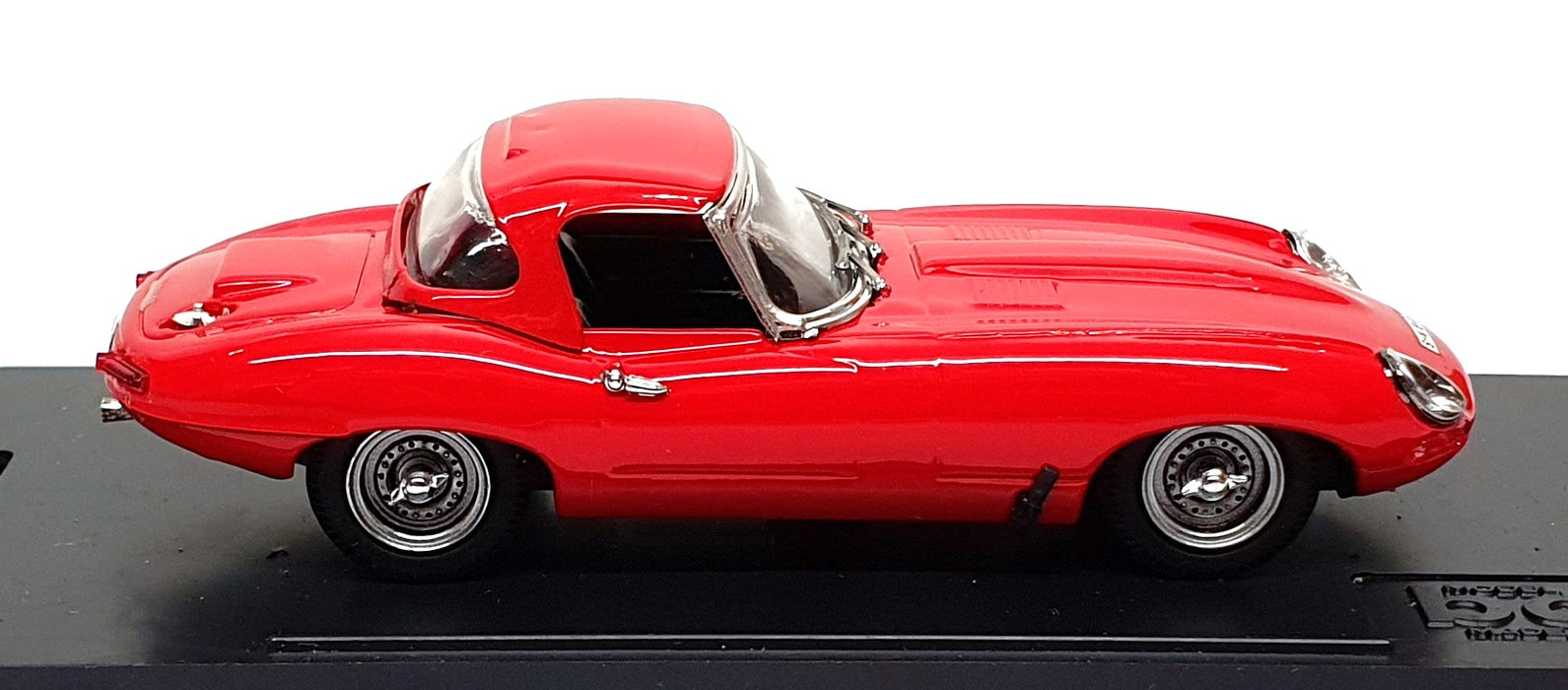 Box Model 1/43 Scale 8463 - Jaguar E- Type Spyder Hardtop - Red