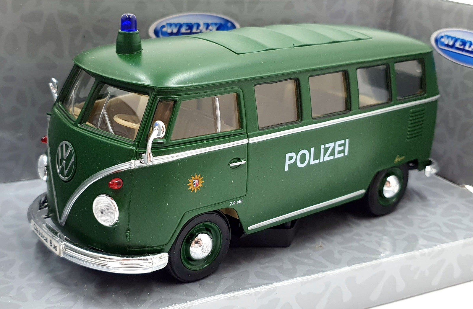 Welly 1/24 Scale TY4329 - VW Volkswagen Polizei Transporter - Green