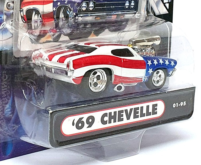 Muscle Machines 1/64 Scale 71151 01-95 - 1969 Chevrolet Chevelle Stars & Stripes