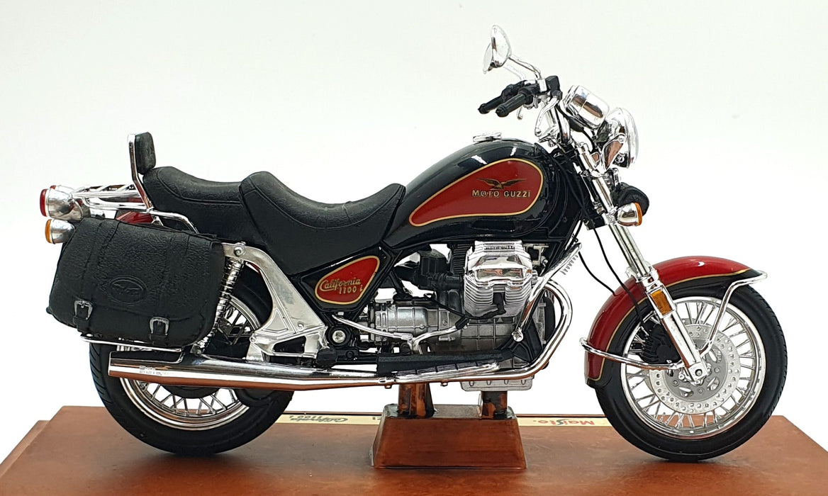 Maisto 1/10 Scale 31603 - Moto Guzzi California 1100i - Black/Red
