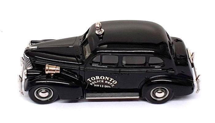 Durham Classics 1/43 Scale DC-27B - 1938 Oldsmobile F38 Toronto PD - Black