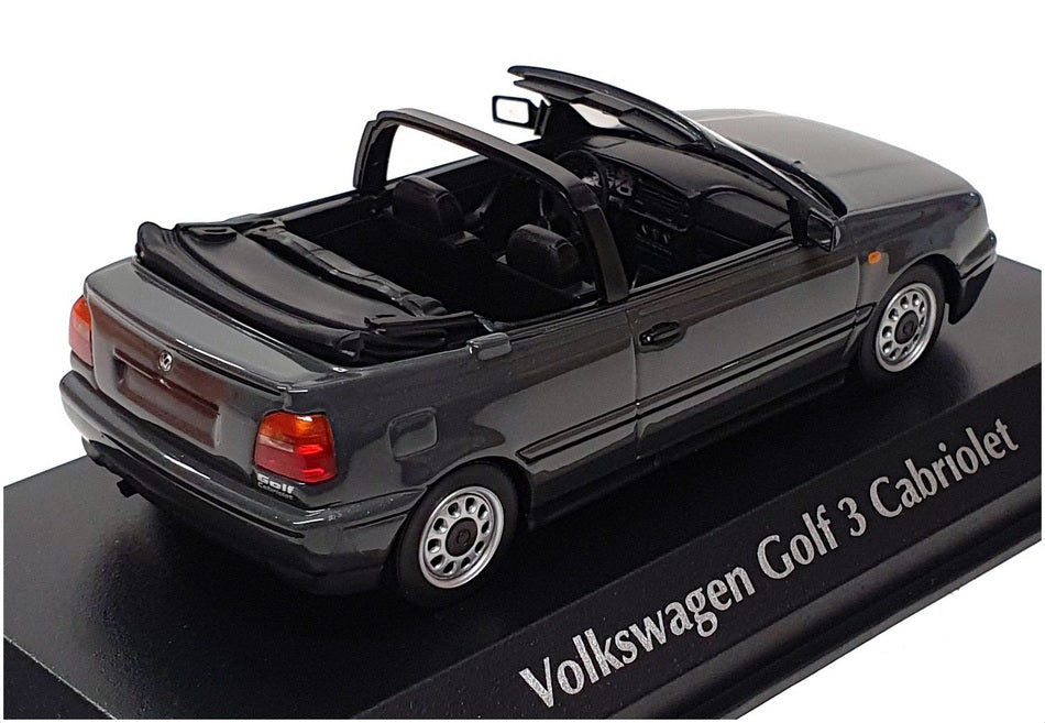 Maxichamps 1/43 Scale 940 055531 - 1997 Volkswagen Golf 3 Cabrio - Met Grey