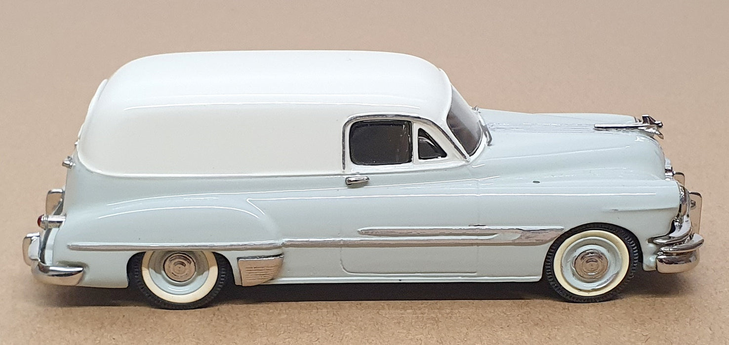 SAMS Models 1/43 Scale PSD52 - 1952 Pontiac Sedan Delivery - Cream/Pale Green