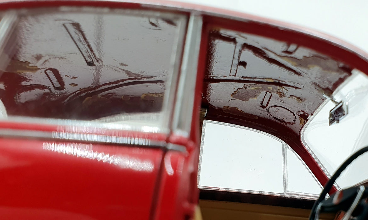 Model Icons 1/18 Scale 2010001 - Jaguar Mk2 RHD - Carman Red