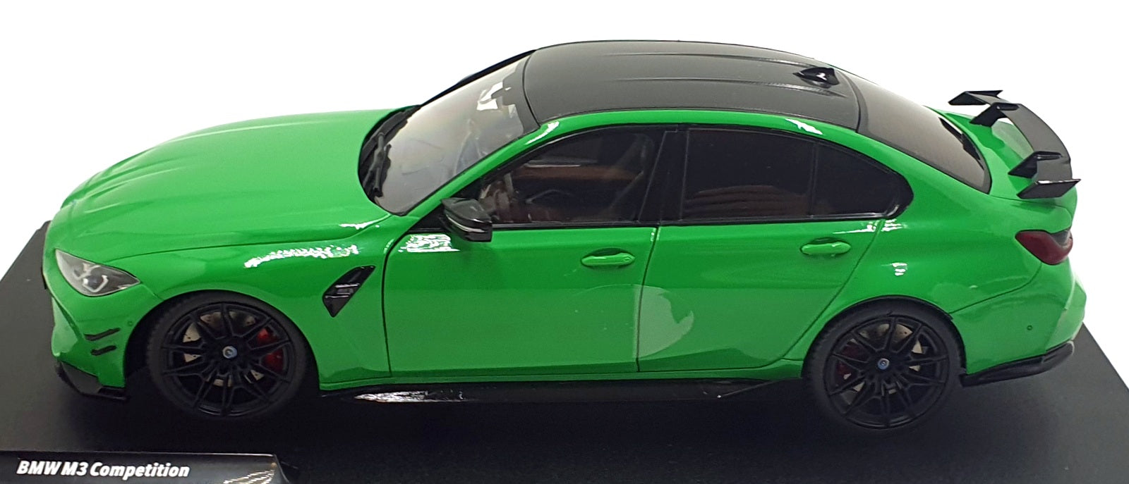 Solido 1/18 Scale S1814302 - 2024 BMW M3 Performance Parts - Signal Green