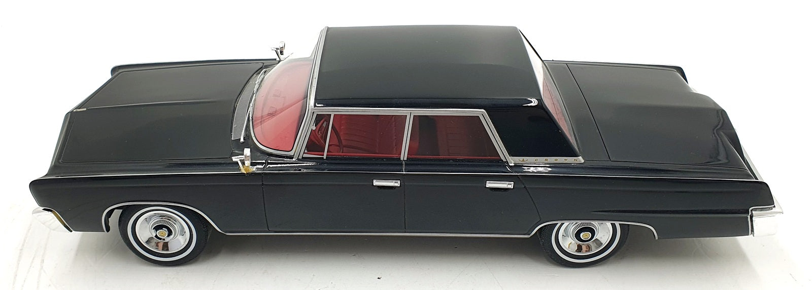 BOS Models 1/18 Scale Resin BOS180 - 1965 Imperial Crown - Black