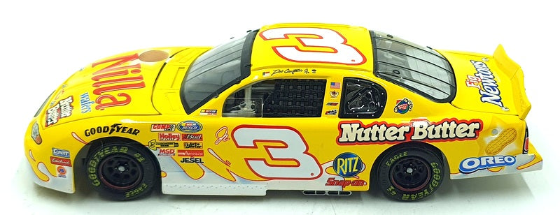 Action 1/24 Scale 102542 - Chevrolet 2002 NASCAR #3 Nilla Wafers - Earnhardt Jr.