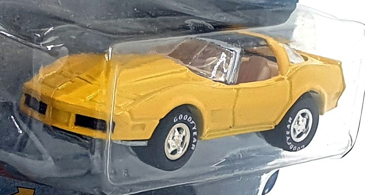 Johnny Lightning 1/64 Scale 352-03 - Muscle Cars 1982 Chevrolet Corvette T-Top