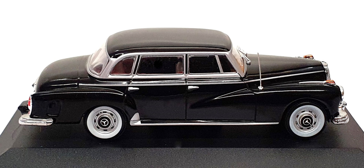 Altaya 1/43 Scale AL300D - 1957 Mercedes Benz 300D Limousine - Black