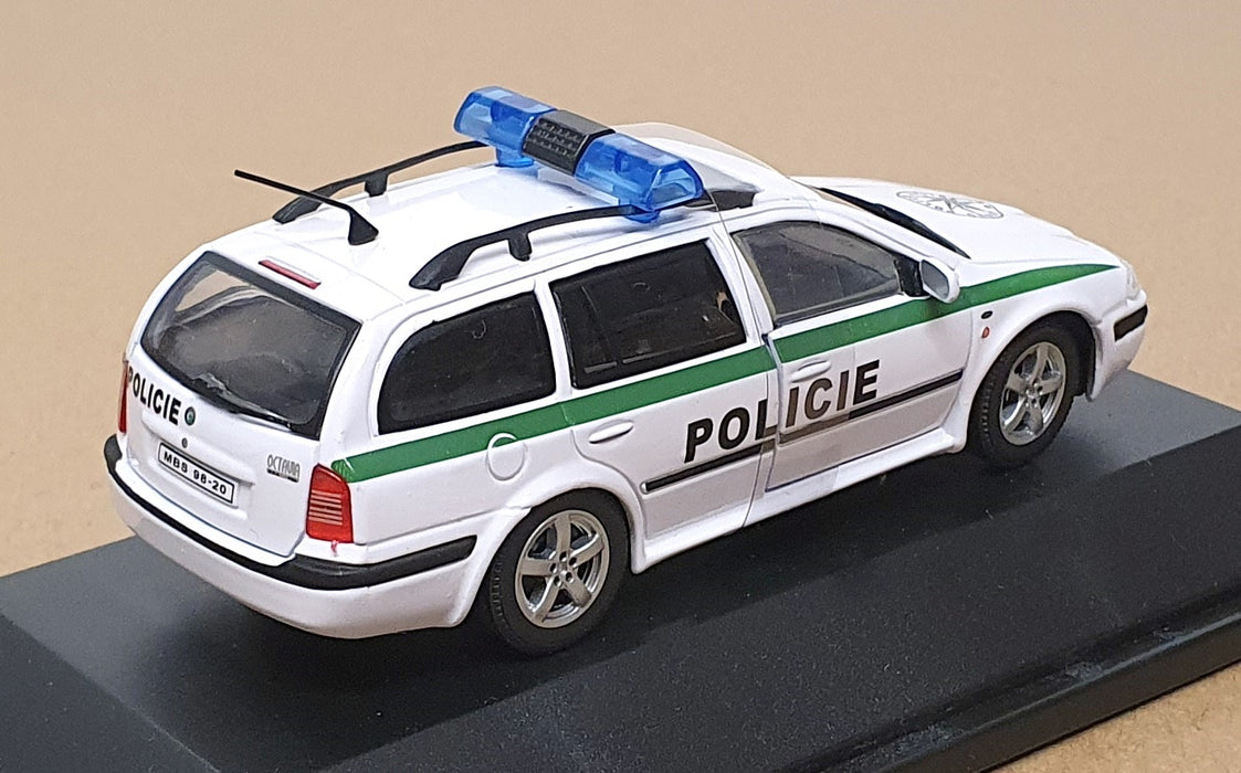 Altaya 1/43 Scale 21125 - 1999 Skoda Octavia Police Car (CZ Policie) White