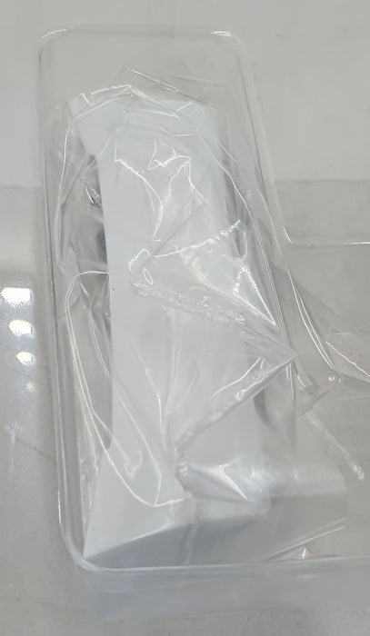 Solido 1/24 Scale Diecast S2400203- 2019 Mercedes-Benz Actros L - White