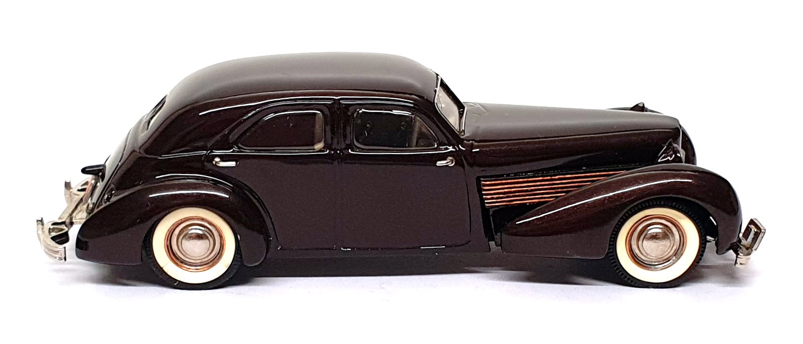 Minimarque 43 1/43 Scale US47 - 1935-36 Cord Westchester ACD Car Of The Year '95