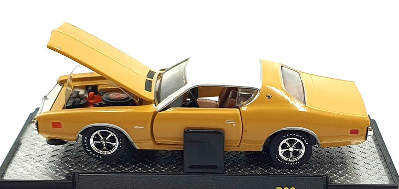 Castline M2 Machines 1/64 Scale R32 - 1971 Dodge Charger SE 383 - Mustard/White