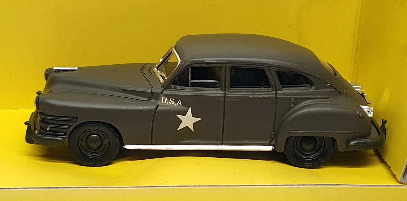 Solido 1/43 Scale 6042 - Military Chrysler Windsor US Army HQ Car - Green