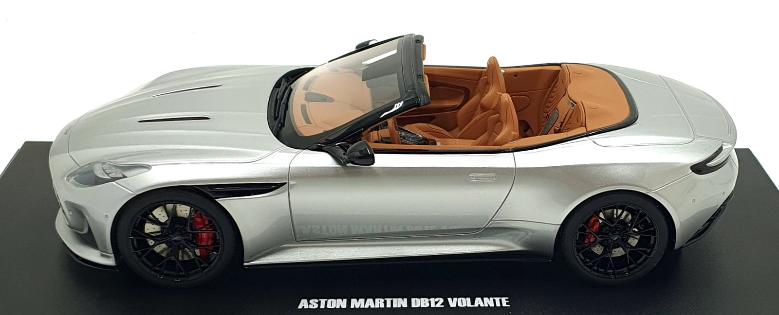 GT Spirit 1/18 Scale GT945 - Aston Martin DB12 Violante - Silver