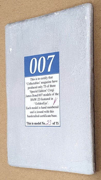 Corgi 1/36 Scale 04901 - BMW Z3 Roadster Bond 007 Goldeneye - Blue