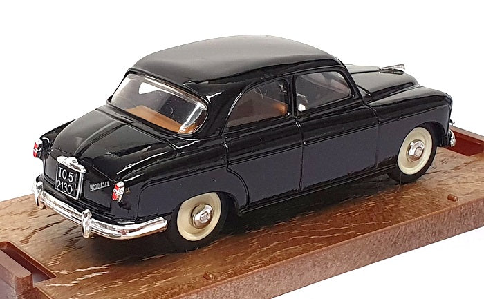 Brumm 1/43 Scale Diecast R165 - 1956-58 Fiat 1400B - Black