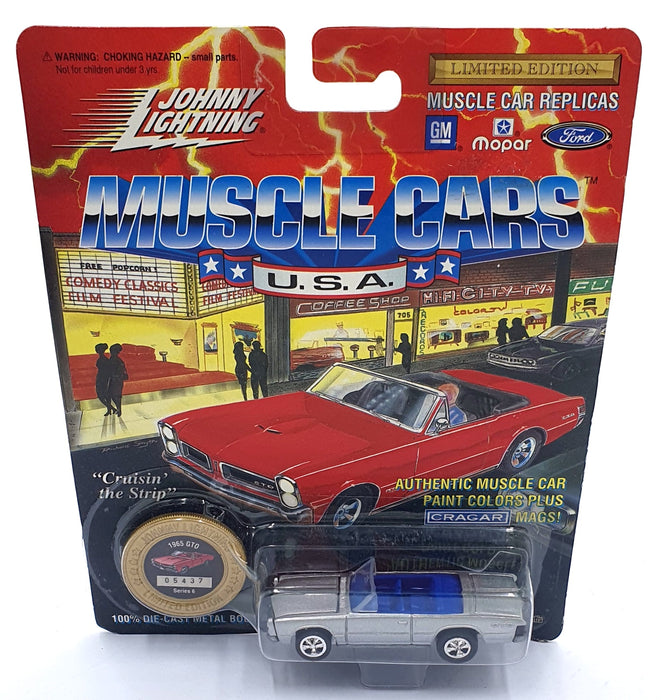Johnny Lightning 1/64 Scale 200-160 - Muscle Cars 1965 Pontiac GTO - Silver