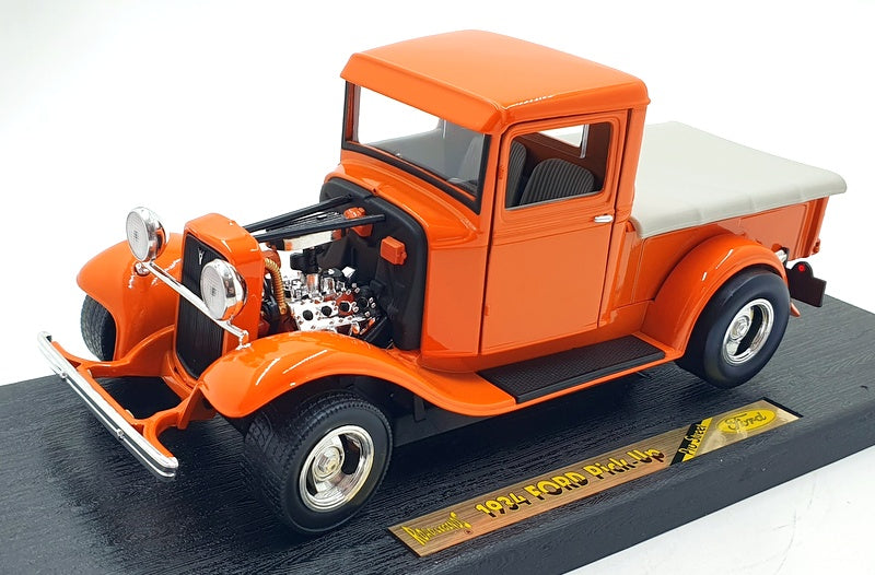 Road Legends 1/18 Scale 92259 - 1934 Ford Pick Up Pro Street - Orange