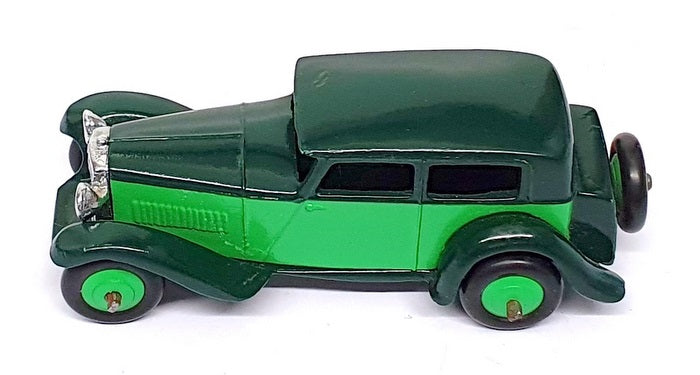 DG Models 9cm Long Dinky Style Model DG81G - Aston Martin Saloon - 2-Tone Green