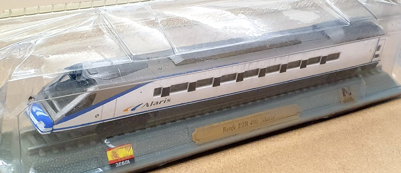 Del Prado 1/160 Scale LOC032 - Renfe Class ETR 490 Alaris Static Model