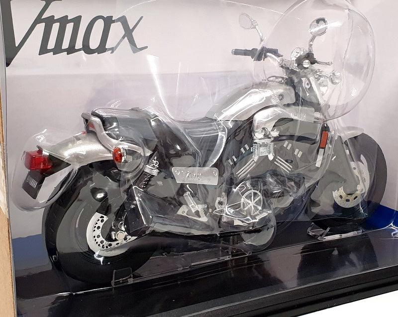Aoshima 1/12 Scale 11186-3800 - Yamaha Vmax Motorcycle - Silver