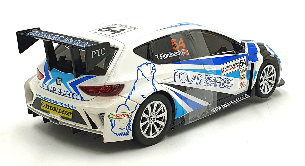 Ninco 1/32 Scale Slot Car 50657 - Seat Leon Polar #54 - White/Blue