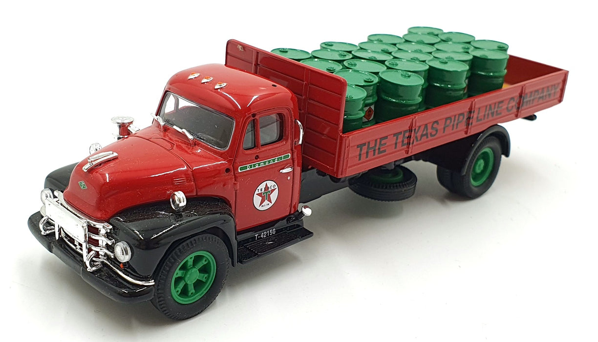 Corgi 1/50 Scale Diecast 52902 - Diamond T620 Dropside Truck With Oil Drums Red