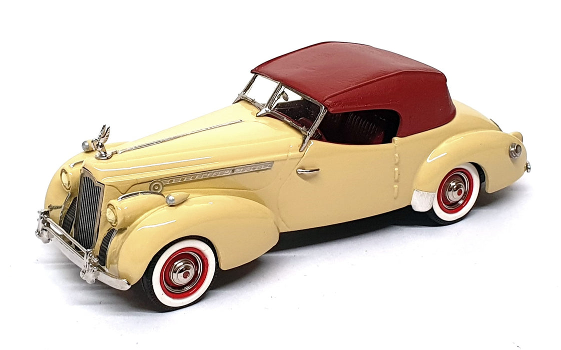 Minimarque 43 1/43 Scale US84B 1939 Packard Darrin J180 Victoria Closed - Cream