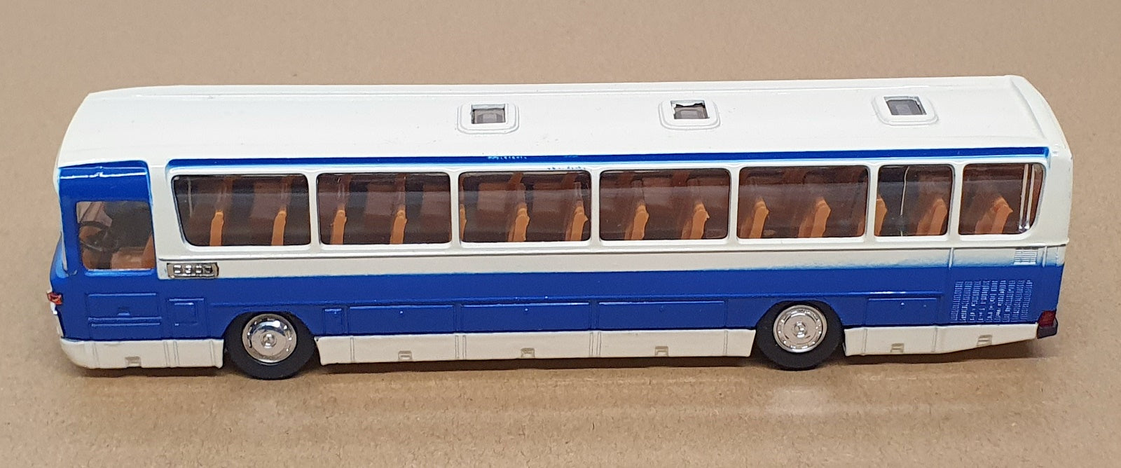 Schuco 1/66 Scale 317916 - Mercedes Benz Omnibus 0 303 - Blue/White