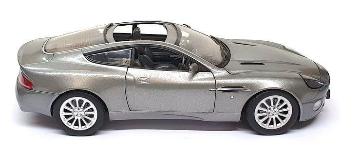 Beanstalk 1/18 Scale 25625G - Aston Martin Vanquish Bond 007 Die Another Day