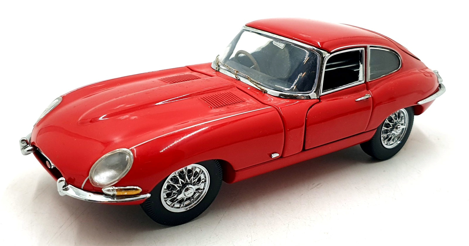 Franklin Mint 1/24 Scale B11WR61 - 1961 Jaguar E-Type Coupe - Red