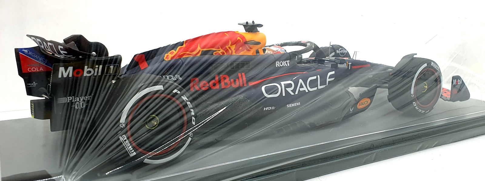 Spark 1/18 Scale 18S982 - Oracle Red Bull Racing #1 1st Bahrain GP 2024