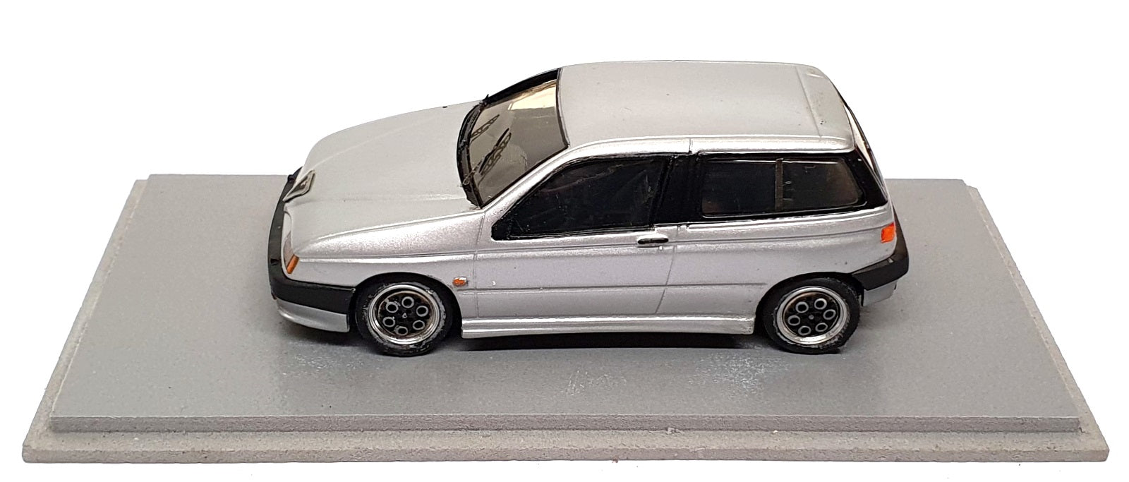 Unknown Brand ? 1/43 Scale Built Kit AR145 - Alfa Romeo 145 - Met. Grey