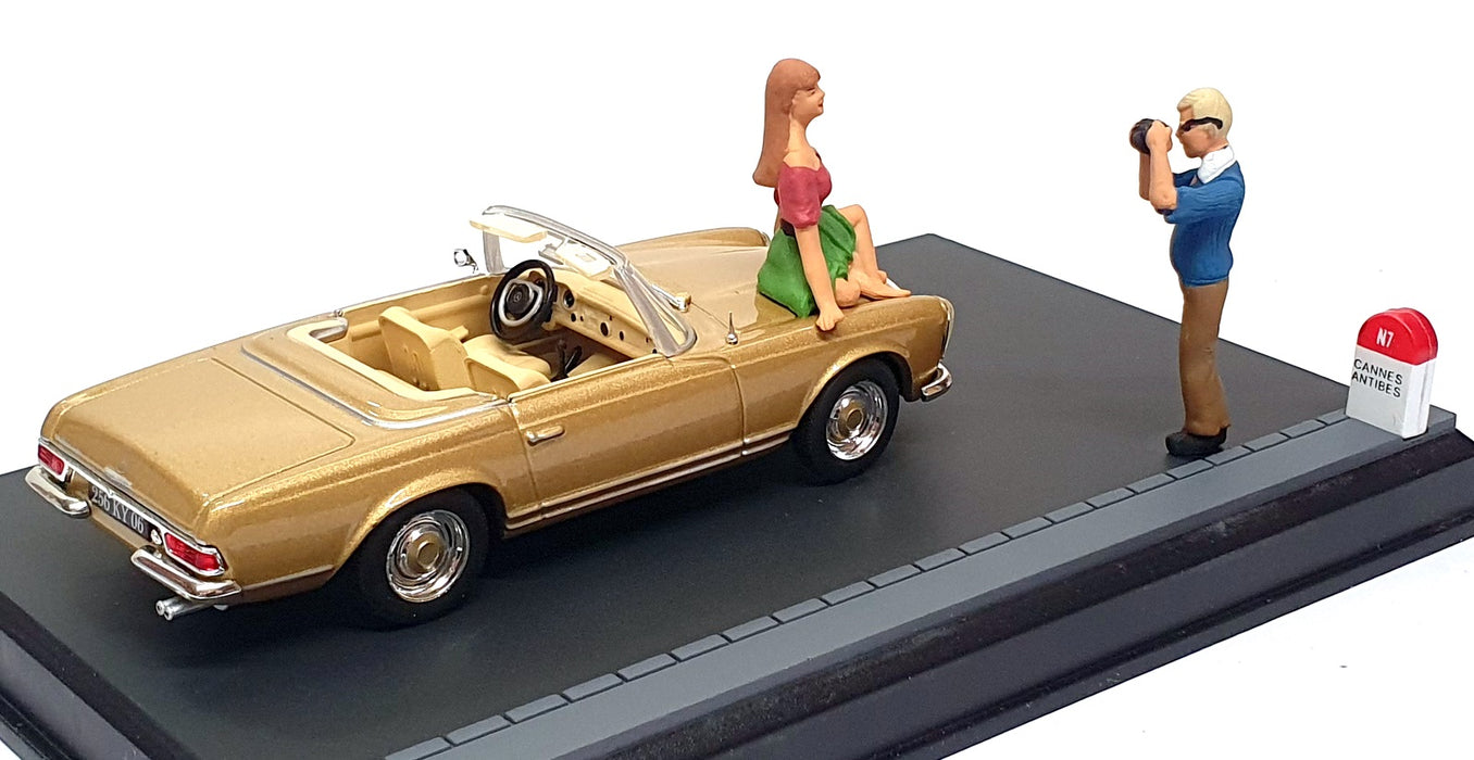 Altaya La Route Bleue 1/43 Scale DIR114 - Mercedes Benz Diorama - Gold