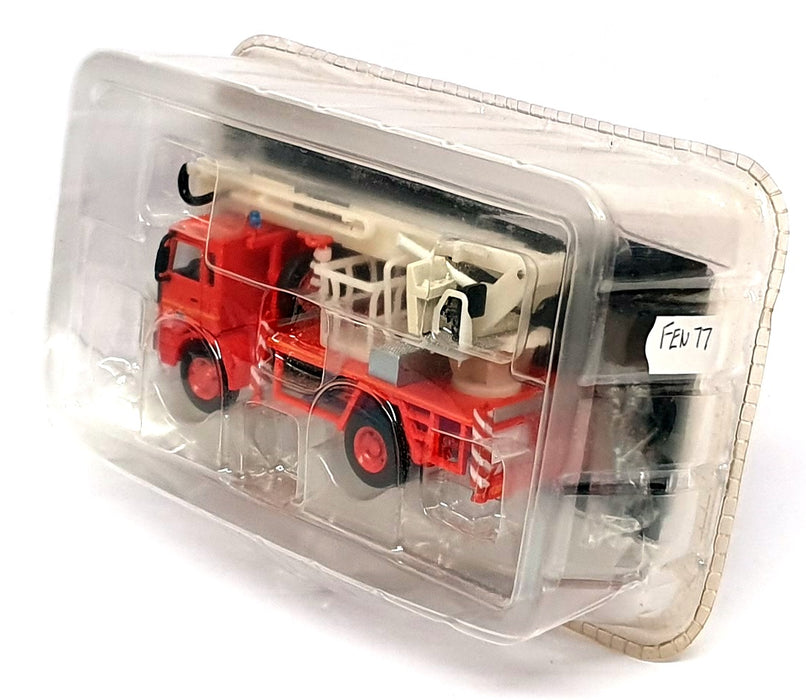 Del Prado 1/50 Scale FEN77 - 1995 CBEA 18m Renault Fire Engine - Red