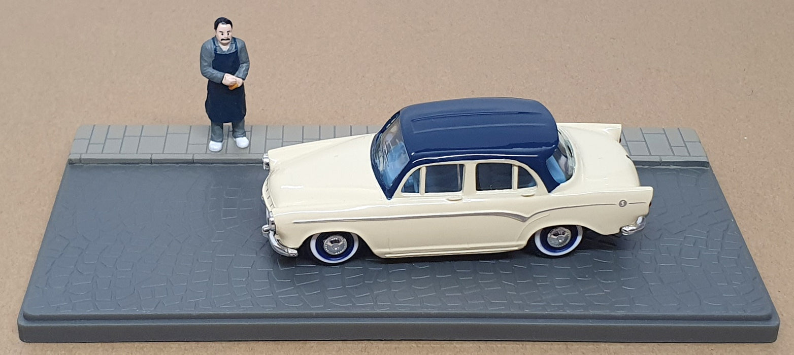 Norev 1/43 Scale Diecast ND002 - Simca Aronde Diorama - Cream/Blue