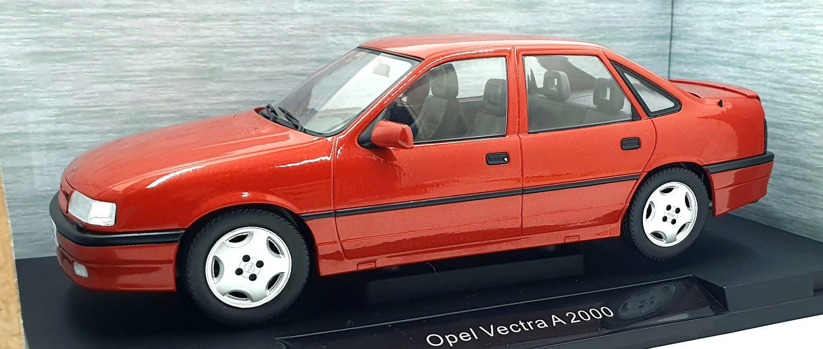 Model Car Group 1/18 Scale MCG18461 - Opel Vectra A2000 - Met. Red