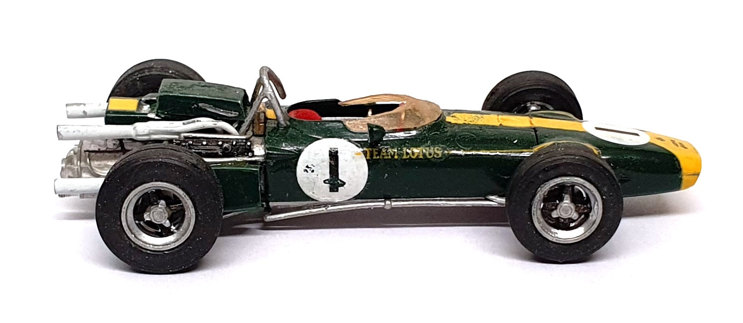 SRC Models 1/76 Scale Built Kit 40-96 - 1966 F1 Lotus 43 H16 #1 Jim Clark