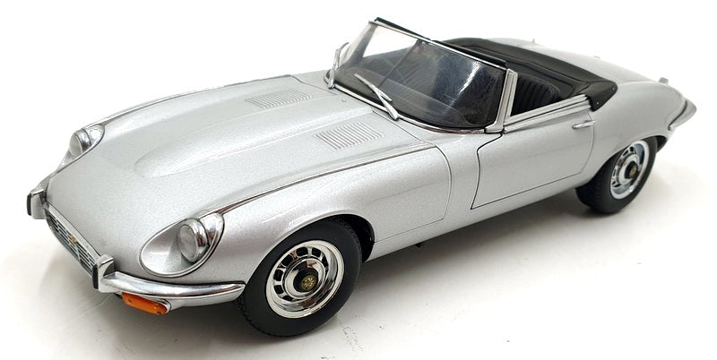Autoart 1/18 Scale Diecast DC2425F - Jaguar E-Type Cabriolet - Silver