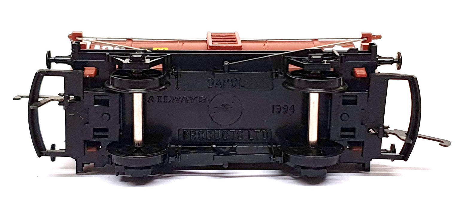 Dapol OO Gauge (1/76) B032 - Tanker Wagon United Molasses No. 128 - Brown
